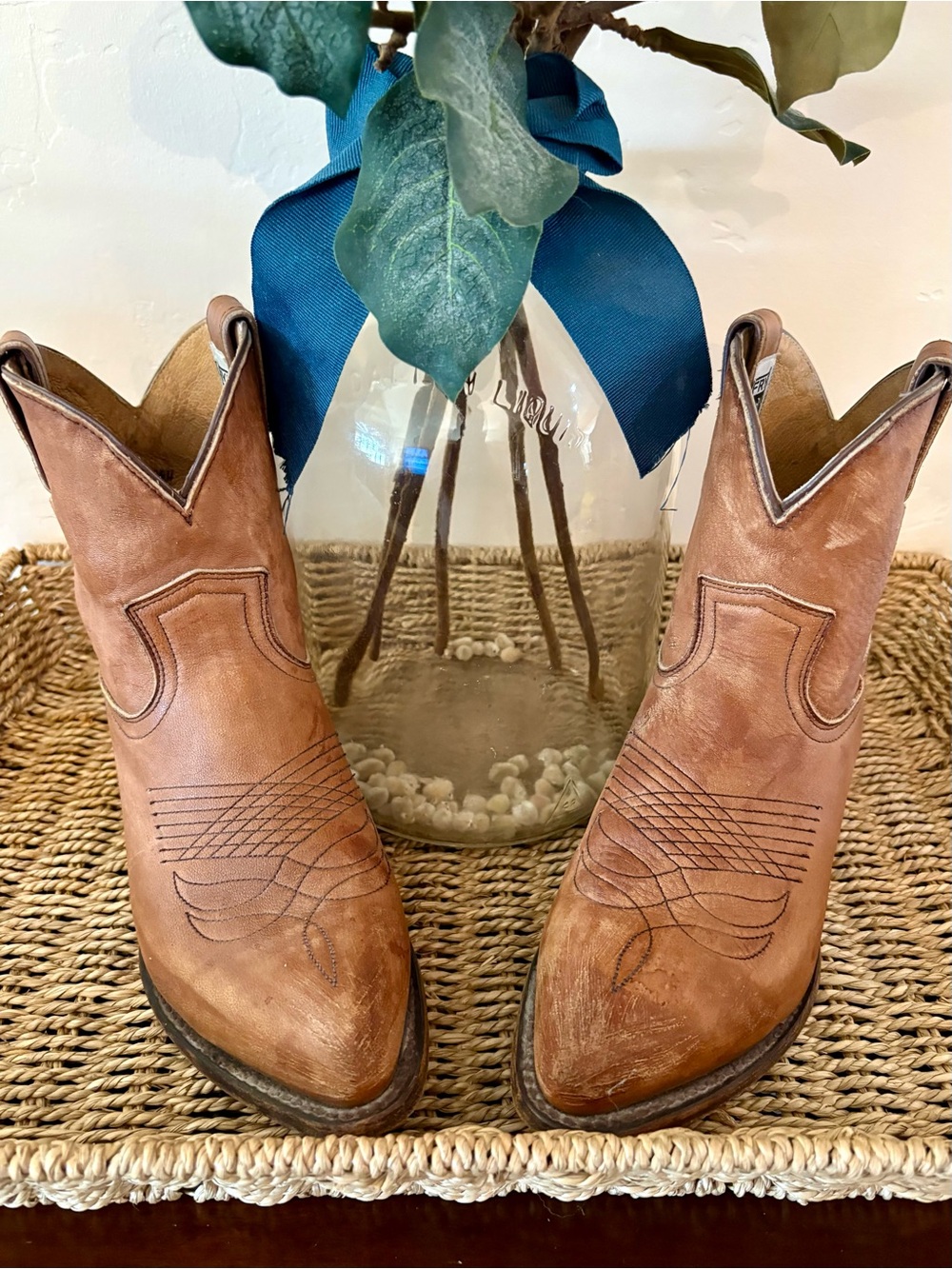Women’s Frye Shortie Cowboy Boots
Ankle Booties Western
